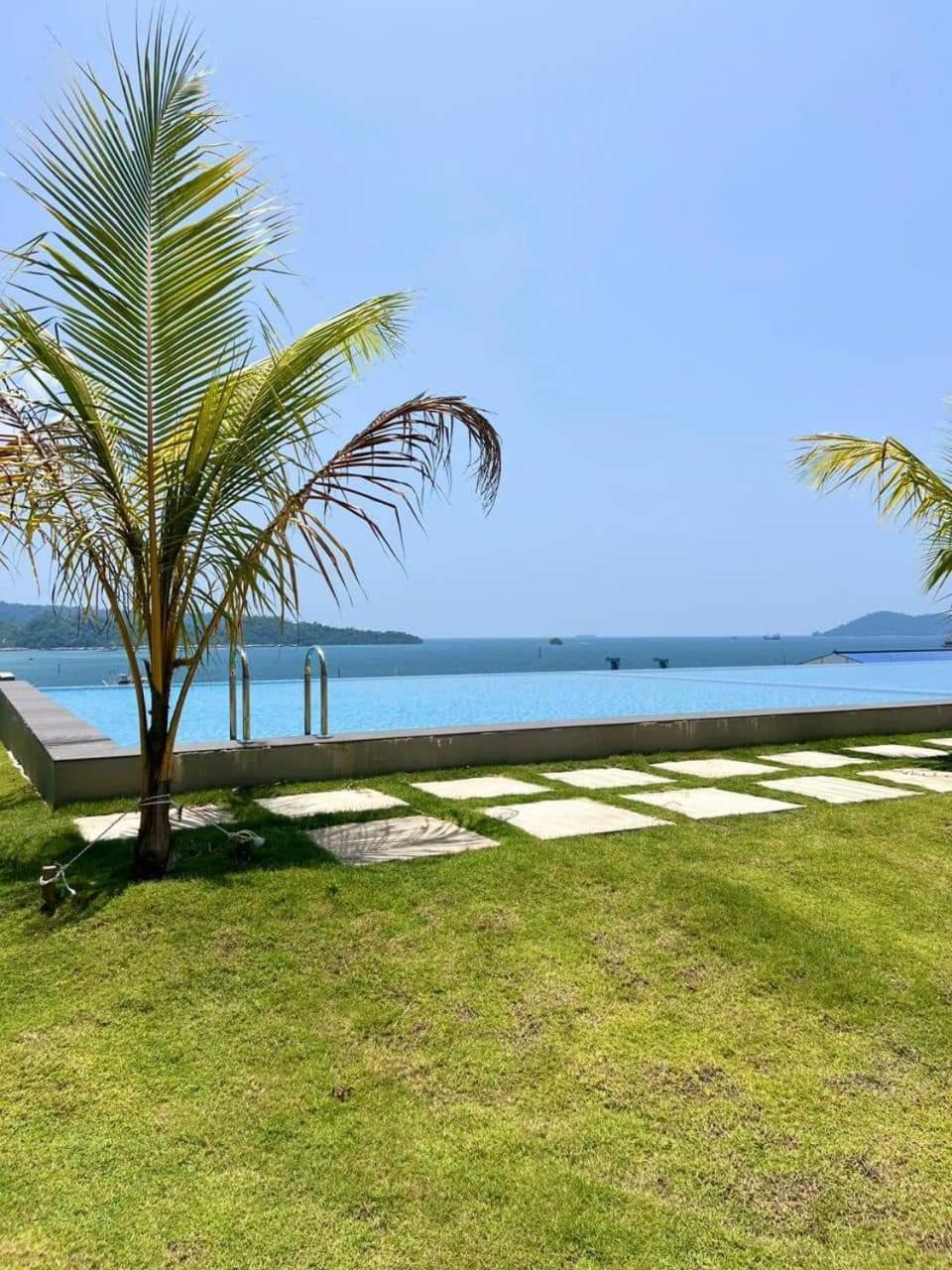 Lovely Seaview Condo Tii @ Jesselton Quay Kota Kinabalu Exterior photo